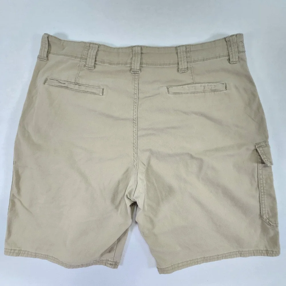 Wrangler Men's Relaxed Fit Cargo Shorts Size 38 x 9 Khaki Pockets Classic Casual